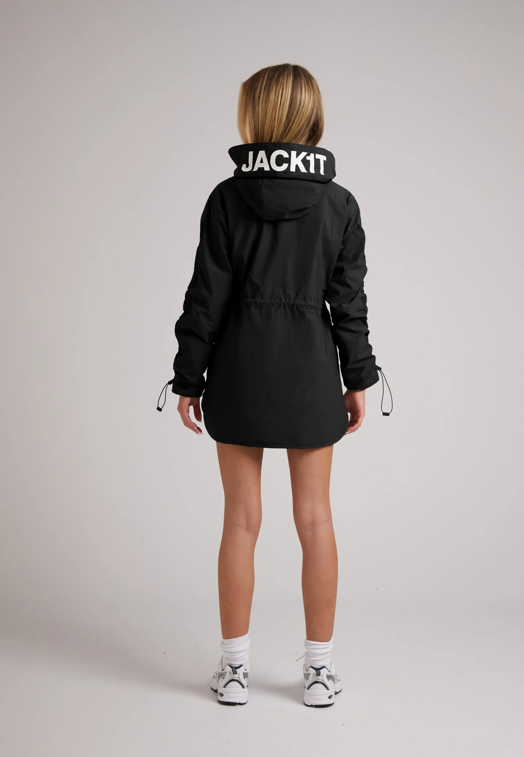 Helio Windbreaker