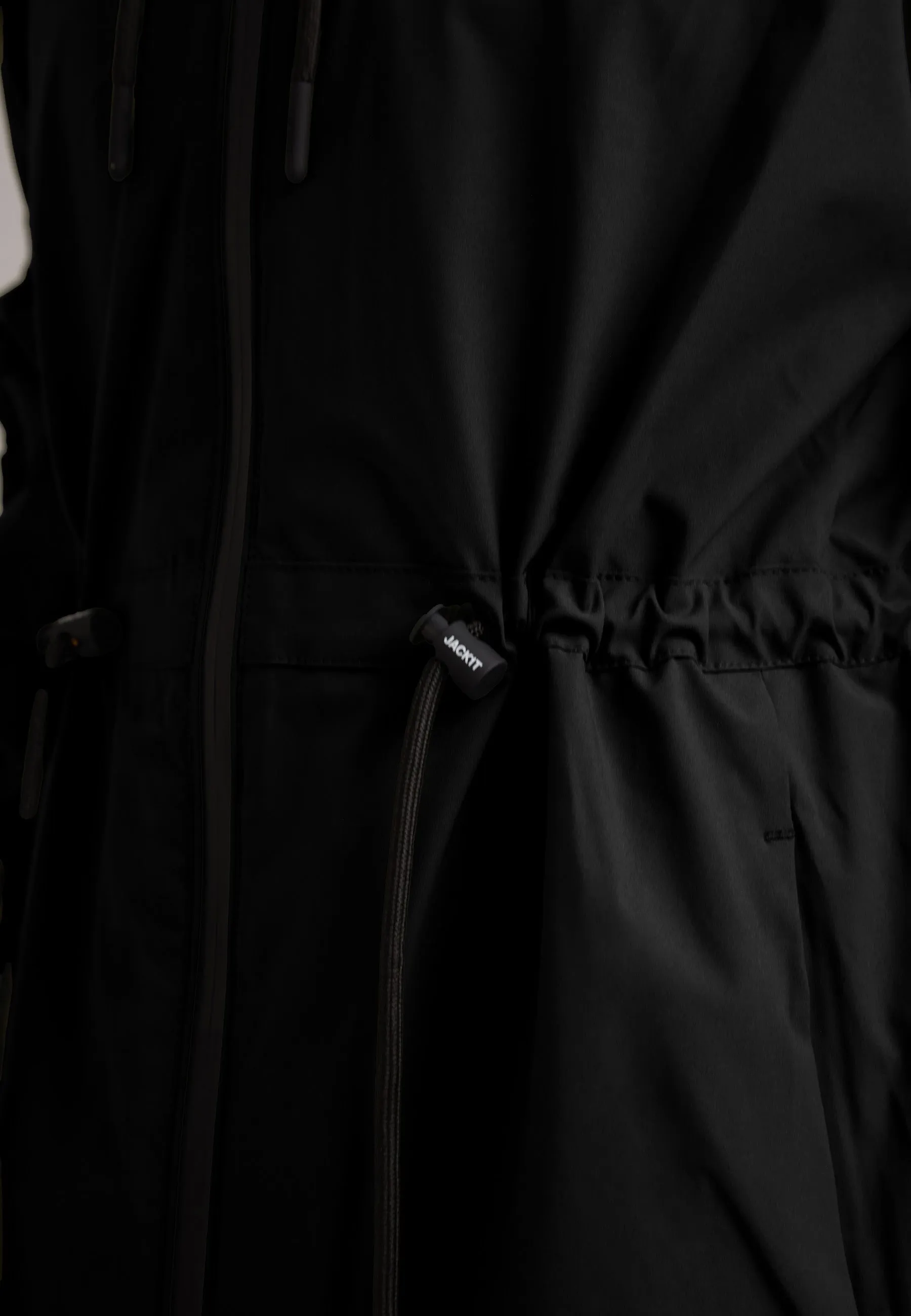 Helio Windbreaker