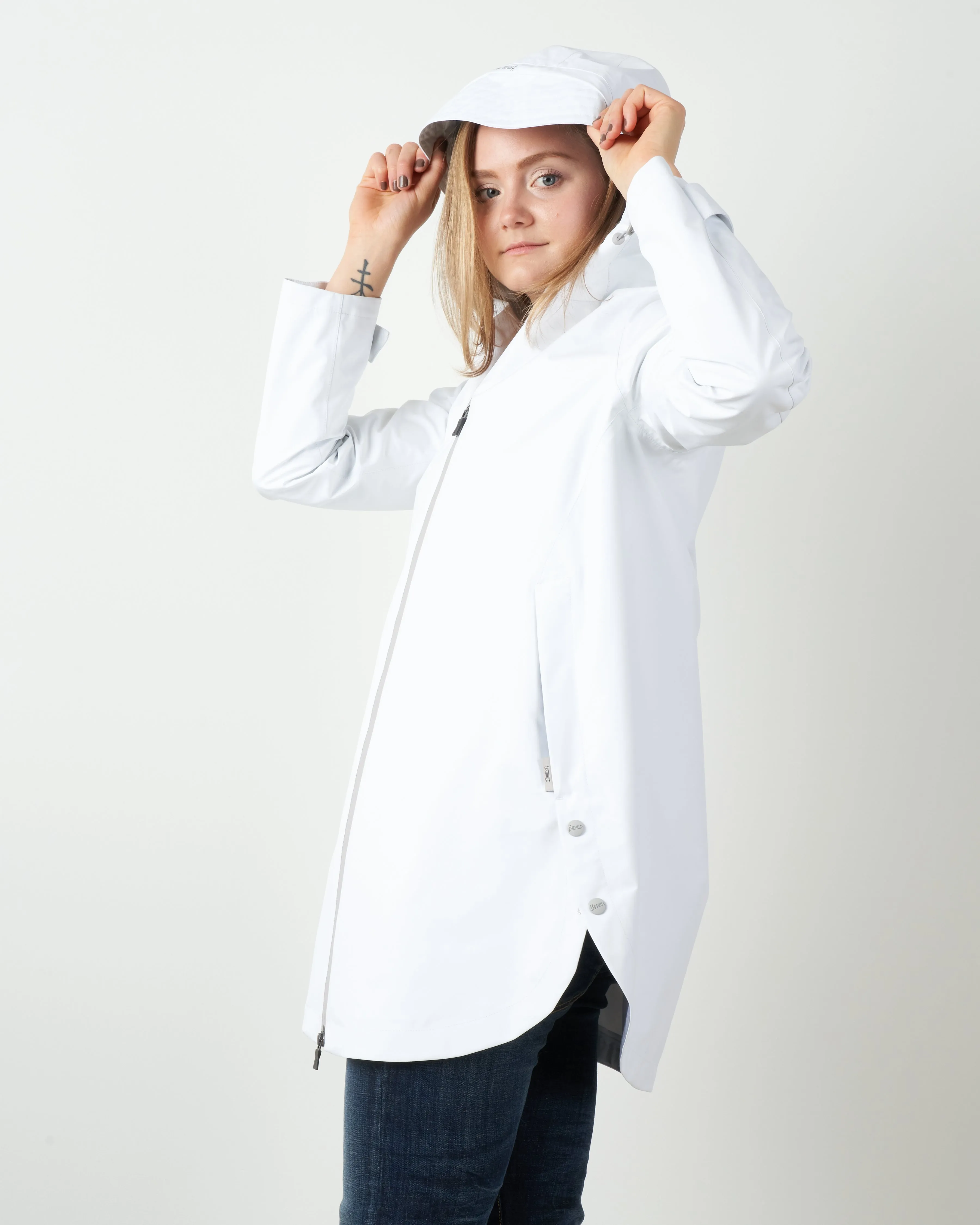 laminar coat w/ side snaps - white