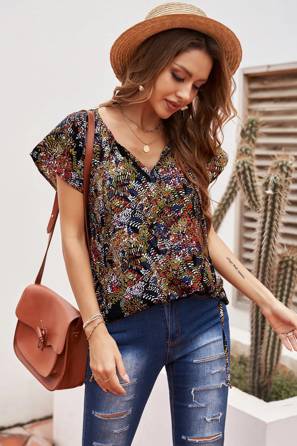 Multicolor Fashion Print Fantasy Fluttering V-neck Short Sleeve Blouse