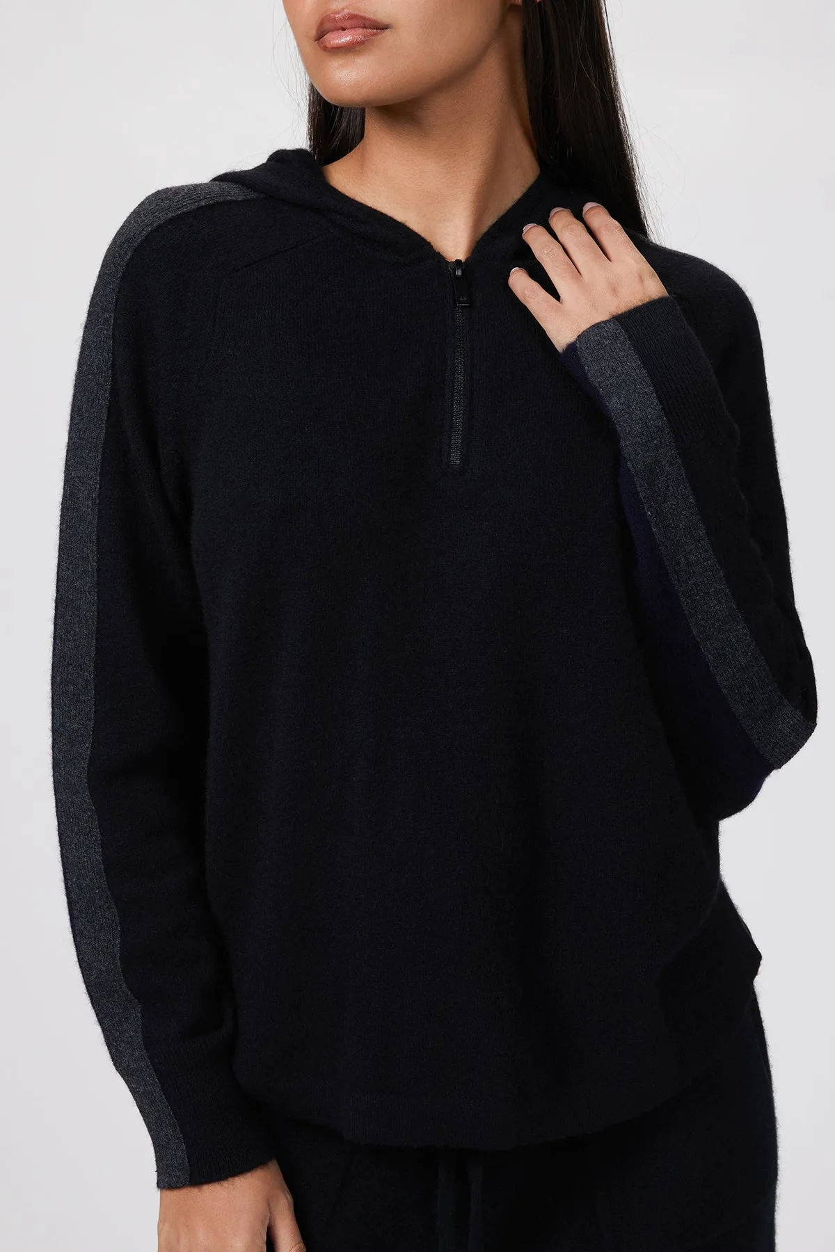 QUARTERZIP HOODIE