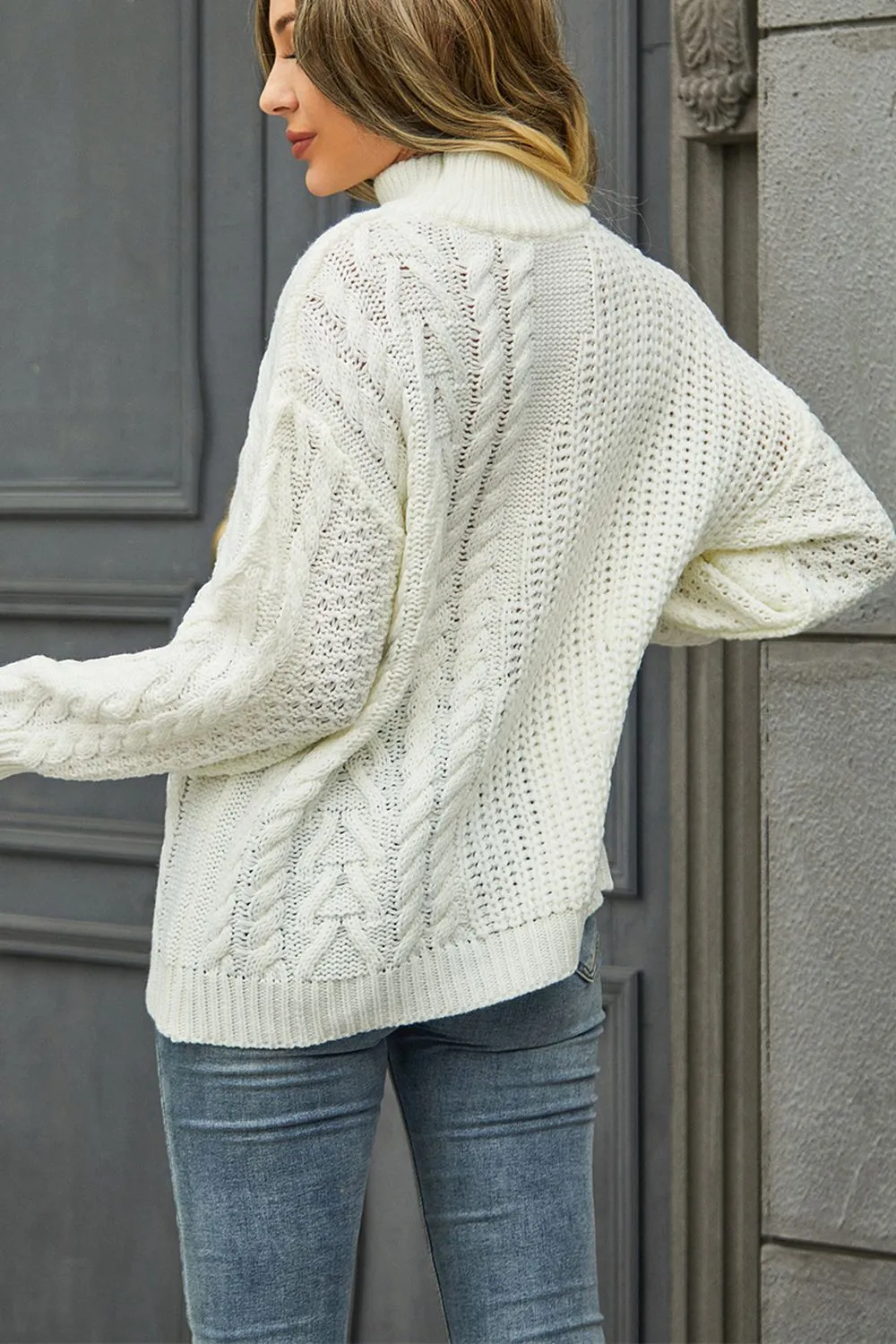 Salem cable-Knit Turtle Neck Long Sleeve Sweater
